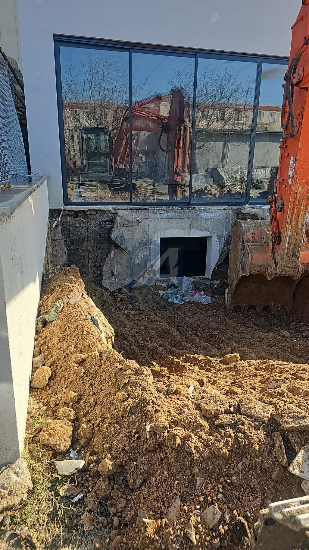 Aydın Çine - Depo Zemininde Kanal Kesimi